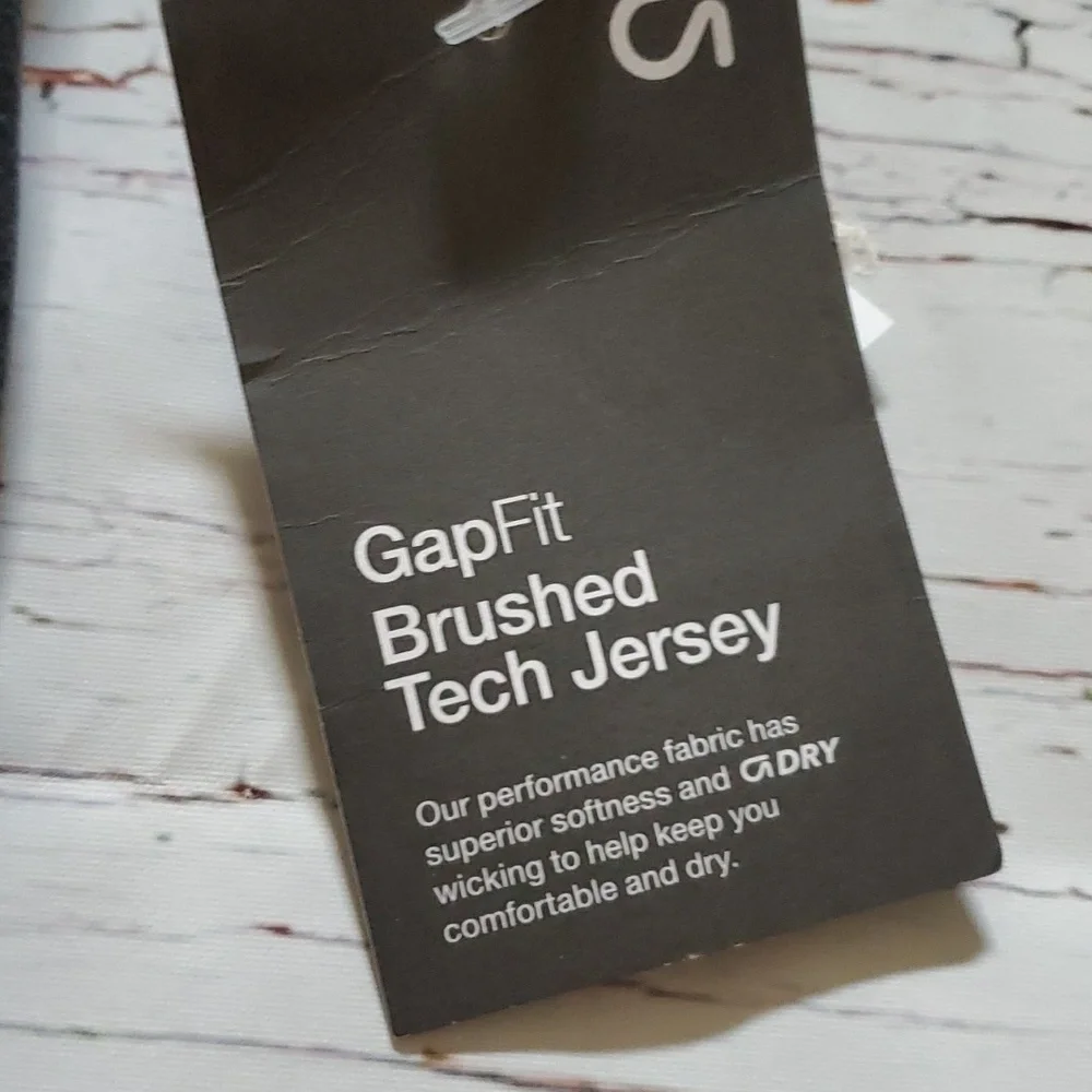 🆕️ GAP FIT BRUSHED TECH JERSEY WOMEN'S SHORTS - Picture 5 of 9